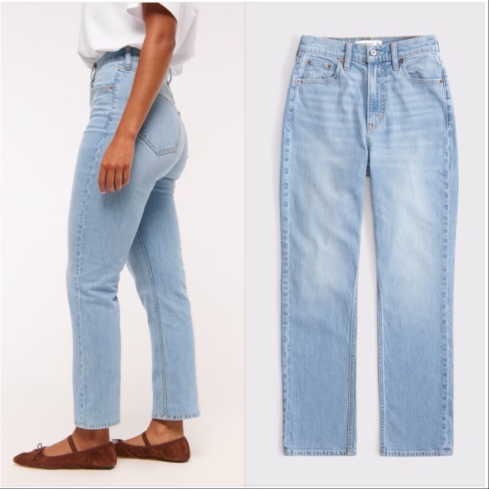Abercrombie AF Curve Love Ultra High Rise Ankle Straight Jean Light Wash Short